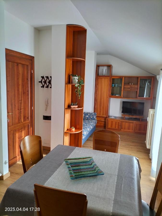 Grace'S Home Bellano Bagian luar foto